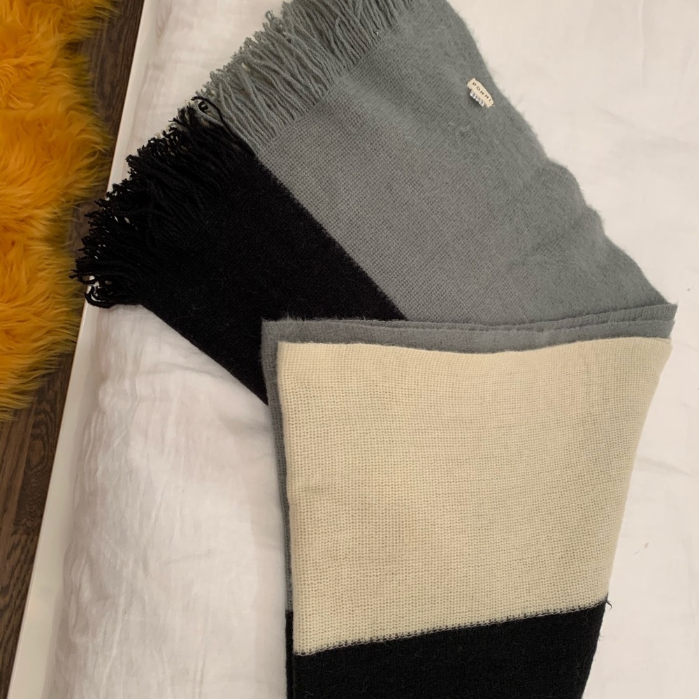 Donni multicolor scarf